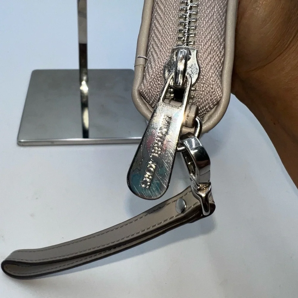 Michael Kors Signature Zip Around Wallet/Wristlet